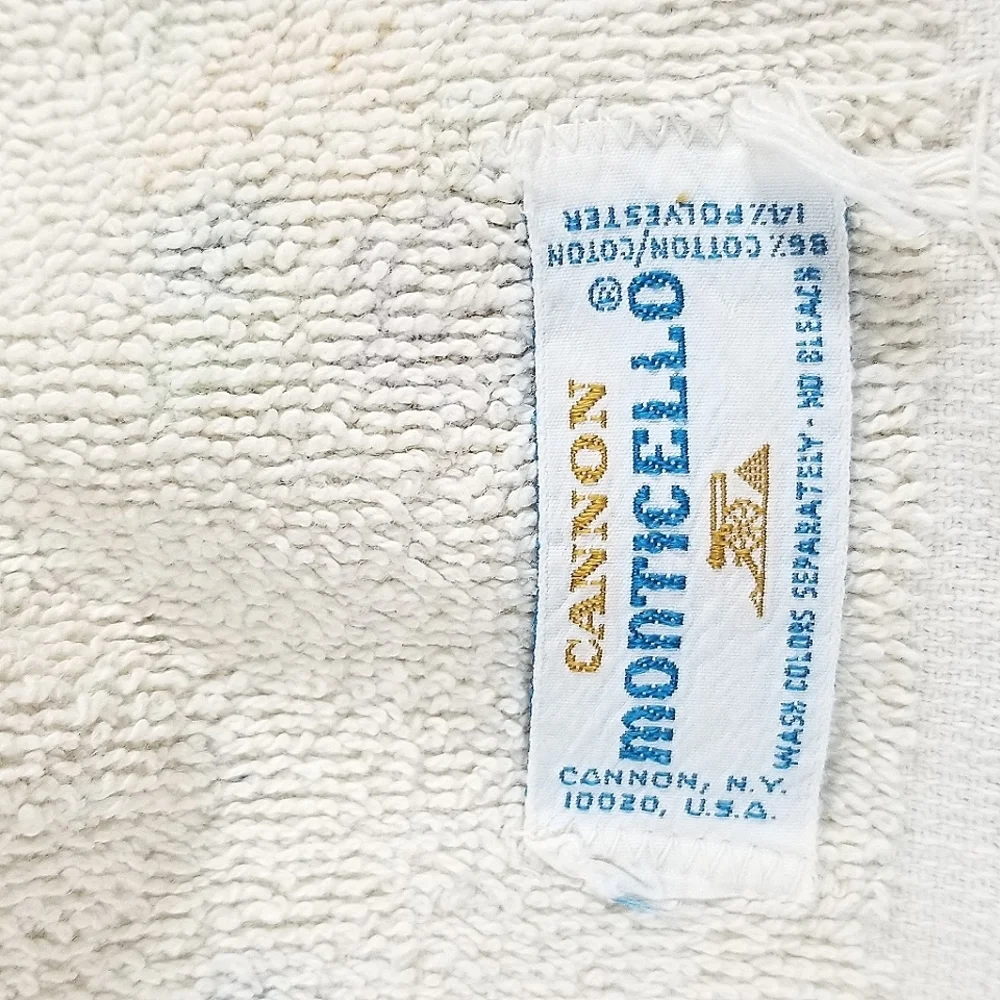 Vintage 1971 Cannon Monticello Daisy Delight cream floral cotton towels